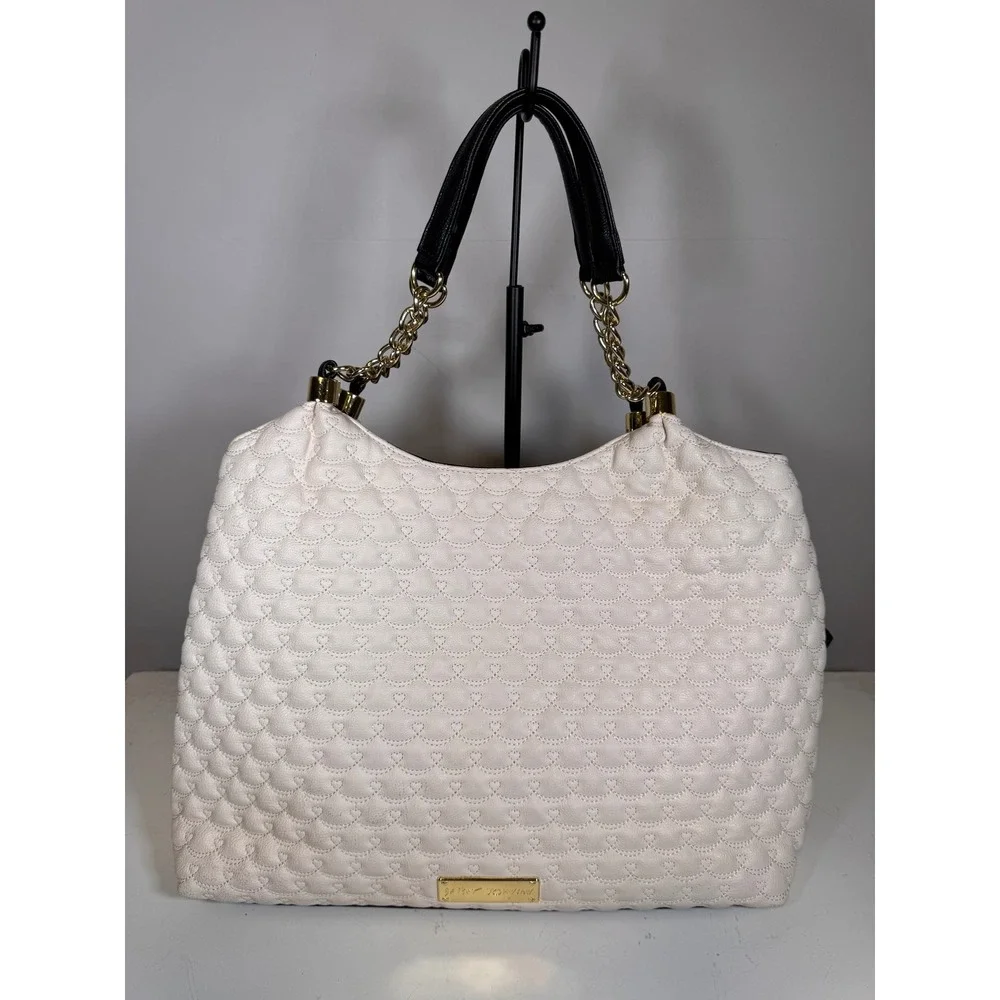 Betsey Johnson Cream Quilted Heart Tote Bag with Large Black Bow Gold Hardware - Picture 2 of 9